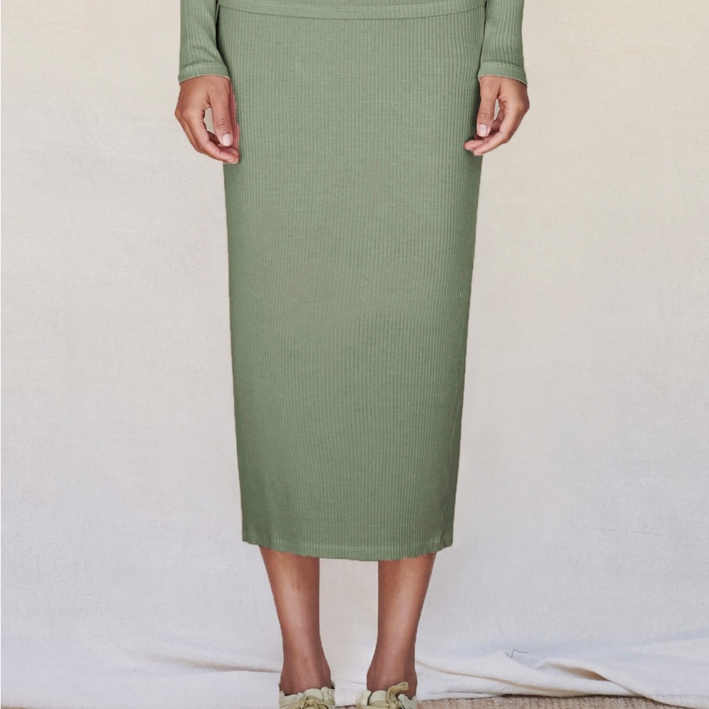 Sundry back slit pencil skirt NWT XL army green
